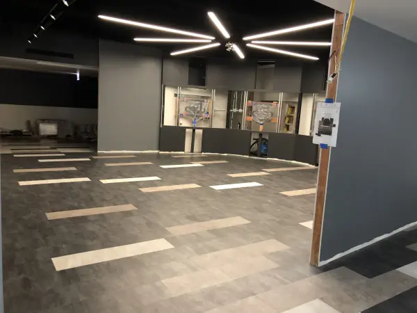 Commercial vinyl flooring installation – Chicago | FLOORecki Vinyl flooring installation completed in a museum space in Chicago